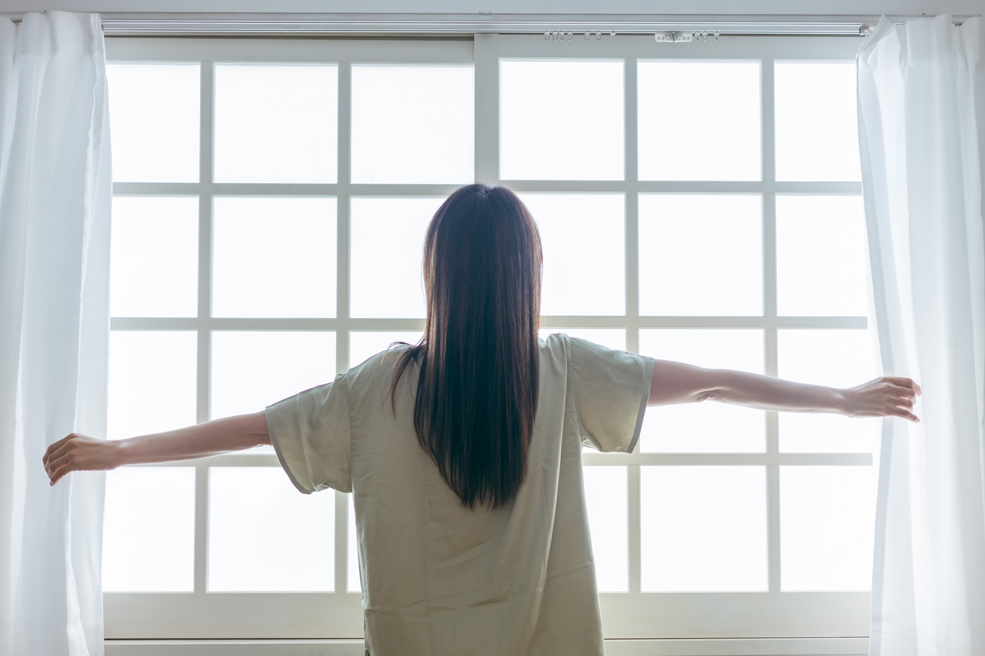 「光目覚まし」って何？朝が苦手な人にこそ知ってほしい対策とは