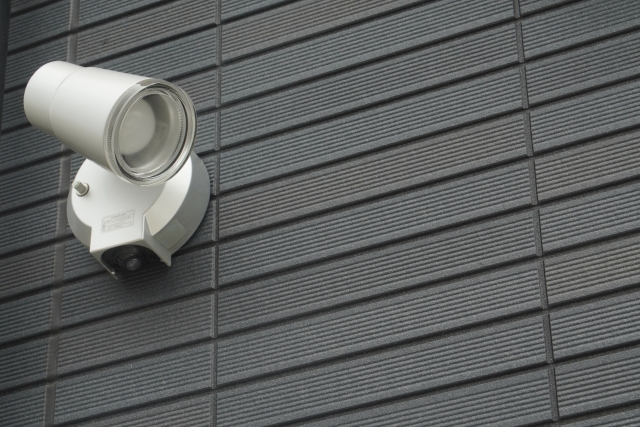 防犯性がぐっと上がる！失敗しない“外構ライト”の照明配置ポイント